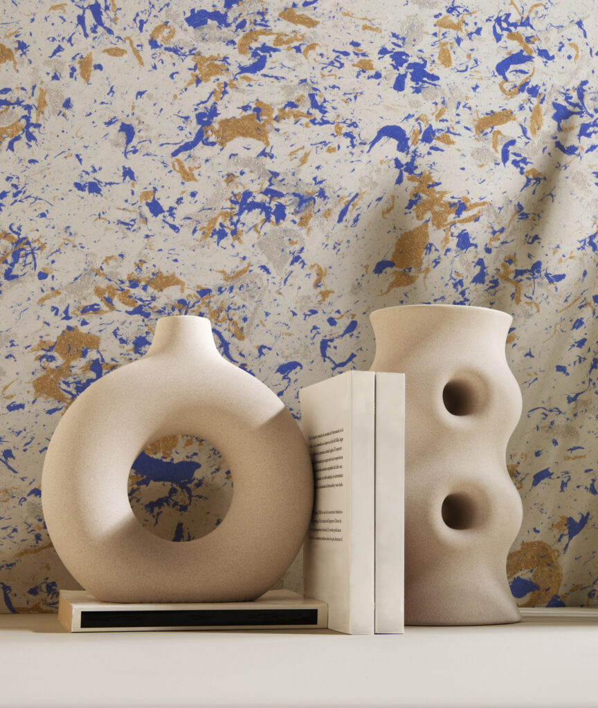 minimalist-modern-vases-books-arrangement-copy-scaled Sandeco US